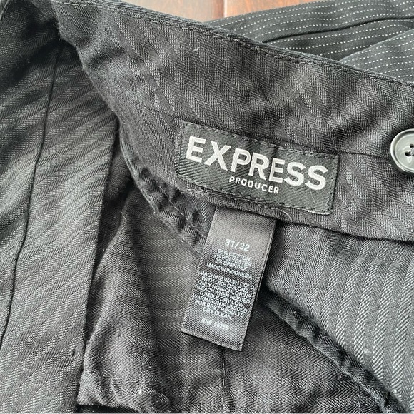 31x32 Black Express Dress Pants with Pinstripes - Picture 4 of 8